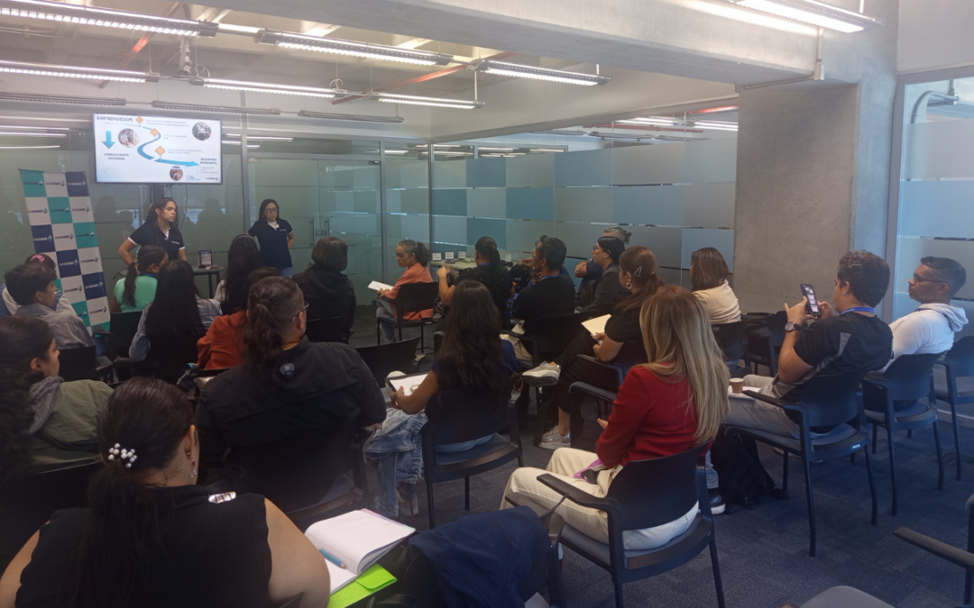22 egresados de Trabajo y Persona participaron en taller para emprendedores junto a Bancaribe
